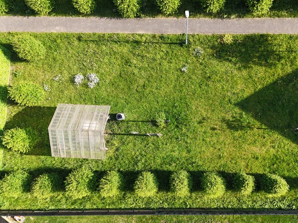 Buurtplein langs het Steenakkerpad.
